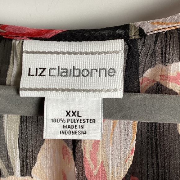 Liz Claiborne Floral Cold Shoulder Top Blouse 
Size XXL BLACK& Pink Ruffles - Picture 3 of 8